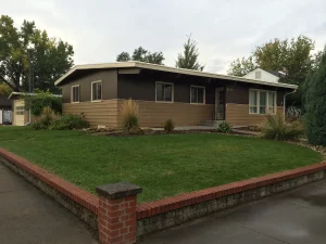 House with lawn